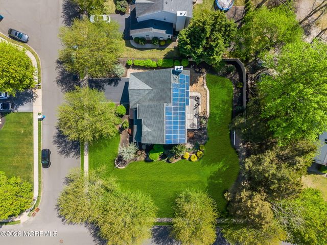 1 Edinburgh Court, Jackson, NJ 08527