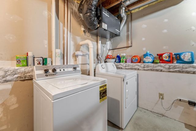 300 7th Street SW, Plainview, MN 55964