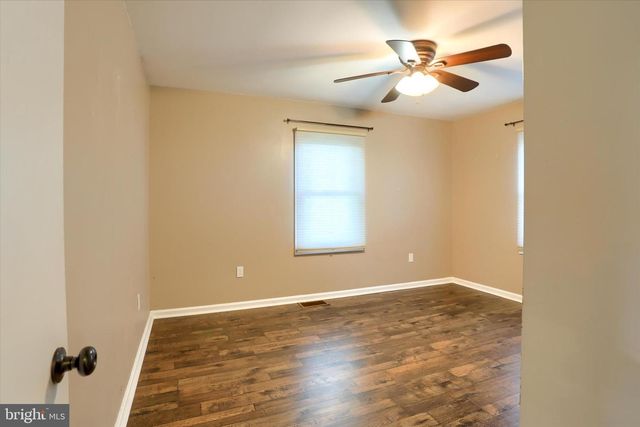413 BIRCHLAND AVE, Mount Joy, PA 17552