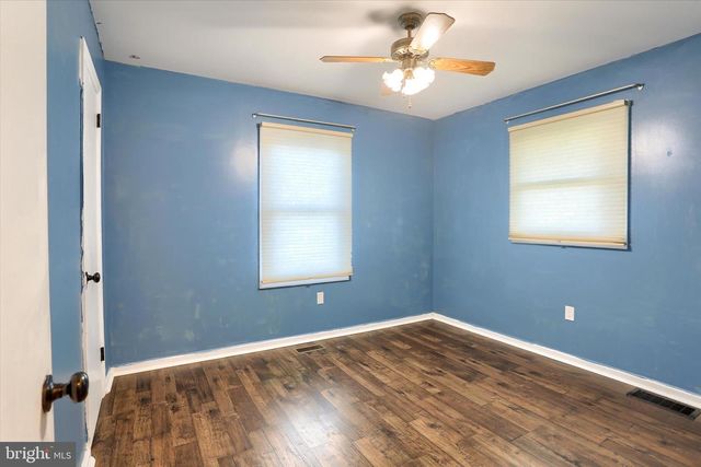 413 BIRCHLAND AVE, Mount Joy, PA 17552