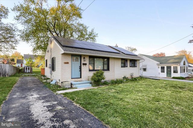 413 BIRCHLAND AVE, Mount Joy, PA 17552