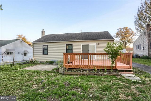 413 BIRCHLAND AVE, Mount Joy, PA 17552