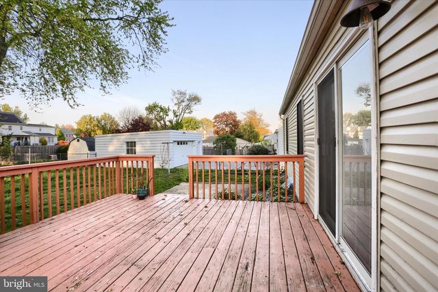 413 BIRCHLAND AVE, Mount Joy, PA 17552