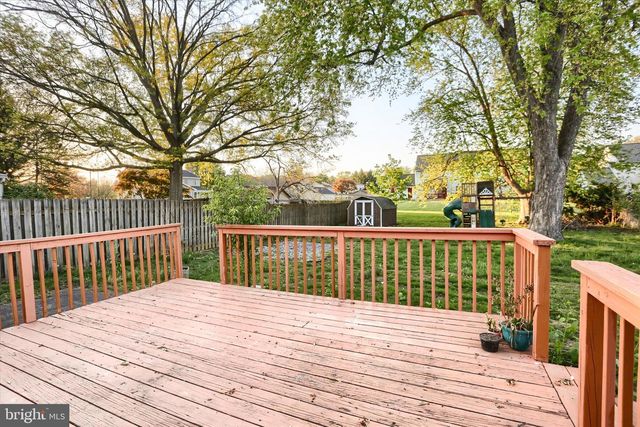 413 BIRCHLAND AVE, Mount Joy, PA 17552