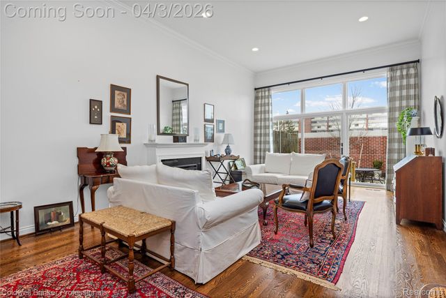 10002 Harbor Place Drive, St. Clair Shores, MI 48080