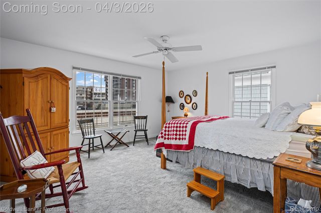 10002 Harbor Place Drive, St. Clair Shores, MI 48080