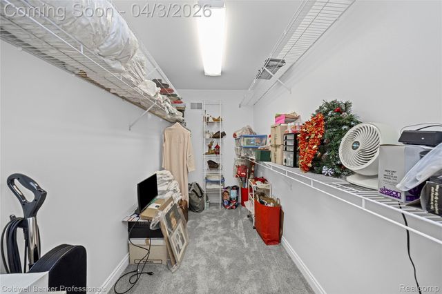 10002 Harbor Place Drive, St. Clair Shores, MI 48080