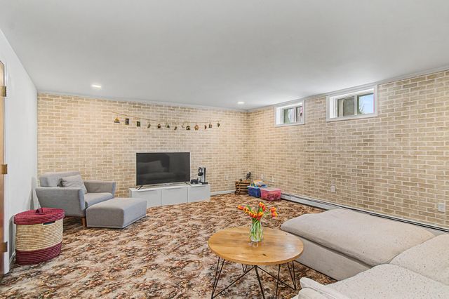 13 Cardinal Circle, Barre Town, VT 05641