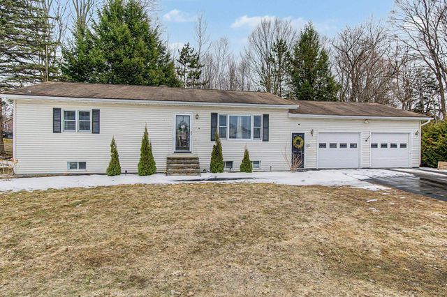 13 Cardinal Circle, Barre Town, VT 05641