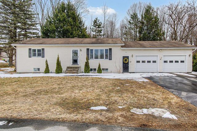 13 Cardinal Circle, Barre Town, VT 05641