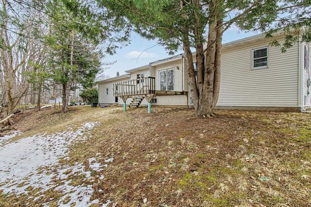 13 Cardinal Circle, Barre Town, VT 05641