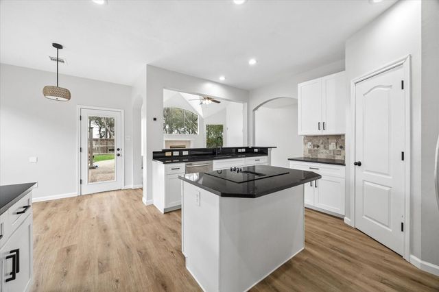 18042 Somerset Knolls, Houston, TX 77094