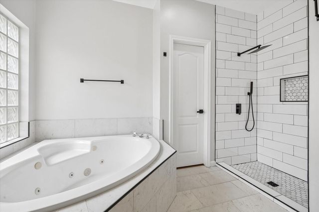 18042 Somerset Knolls, Houston, TX 77094