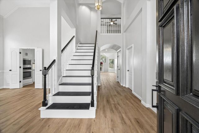 18042 Somerset Knolls, Houston, TX 77094