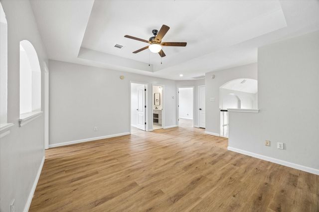 18042 Somerset Knolls, Houston, TX 77094