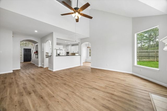 18042 Somerset Knolls, Houston, TX 77094