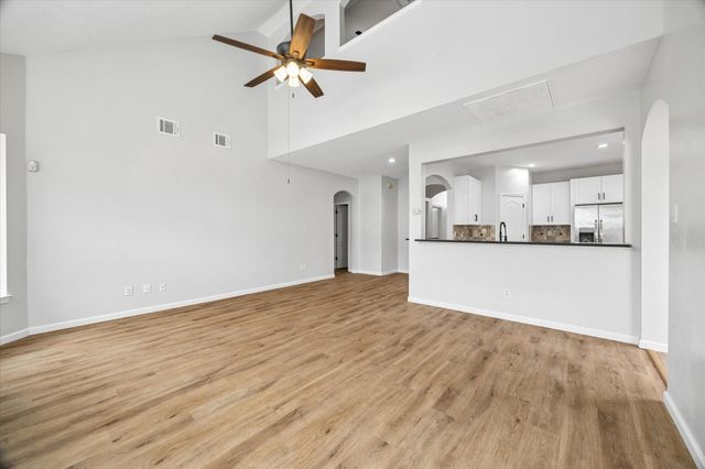 18042 Somerset Knolls, Houston, TX 77094