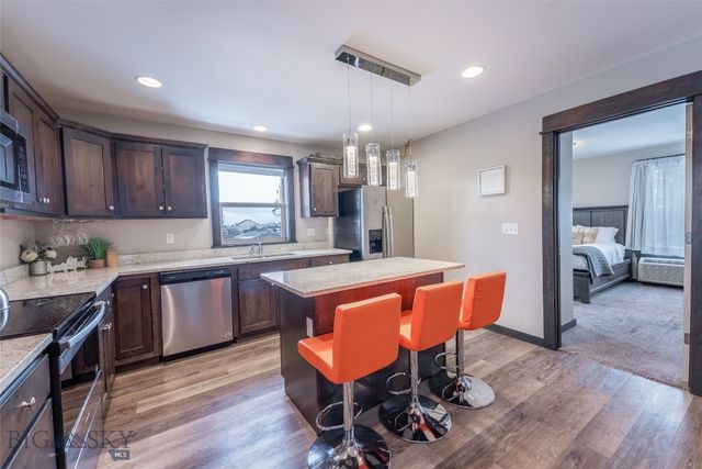 303 S 19th Avenue, Bozeman, MT 59718