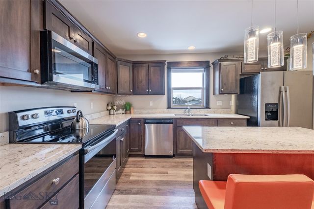 303 S 19th Avenue, Bozeman, MT 59718