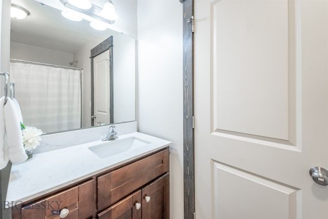 303 S 19th Avenue, Bozeman, MT 59718