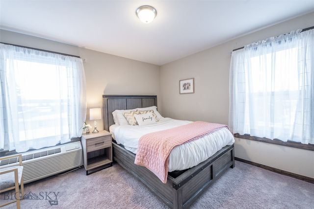 303 S 19th Avenue, Bozeman, MT 59718