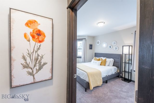 303 S 19th Avenue, Bozeman, MT 59718