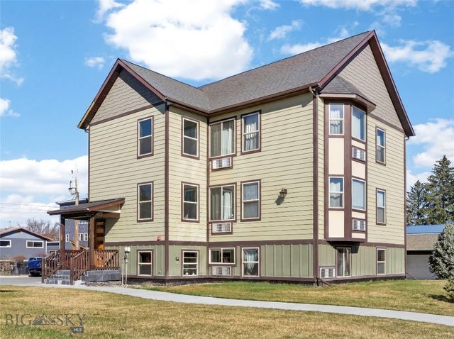 303 S 19th Avenue, Bozeman, MT 59718