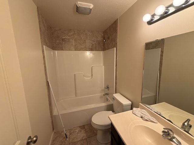 1203 Euclid Avenue, Kalamazoo City, MI 49006