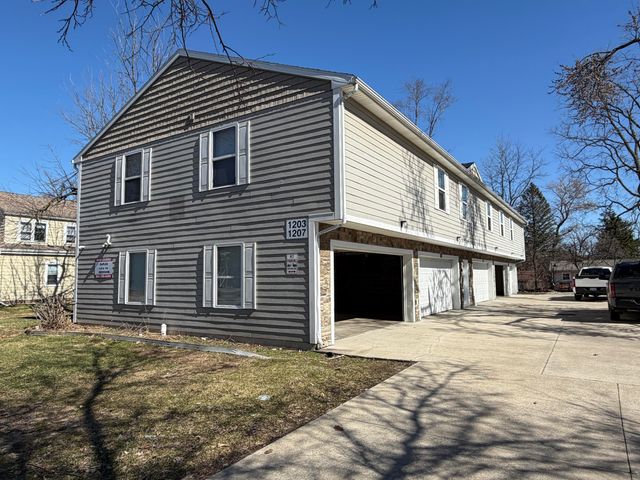 1203 Euclid Avenue, Kalamazoo City, MI 49006