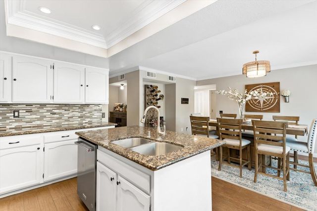 7057 Poco Senda, Riverside, CA 92504