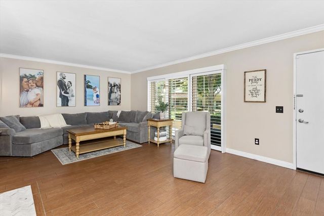 7057 Poco Senda, Riverside, CA 92504