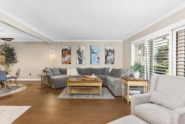 7057 Poco Senda, Riverside, CA 92504