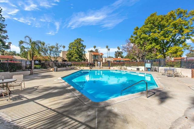 7057 Poco Senda, Riverside, CA 92504