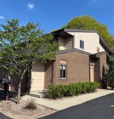 305 Cheviot Chase #6, Waukesha, WI 53186