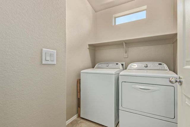 2725 E MINE CREEK Road 2172, Phoenix, AZ 85024