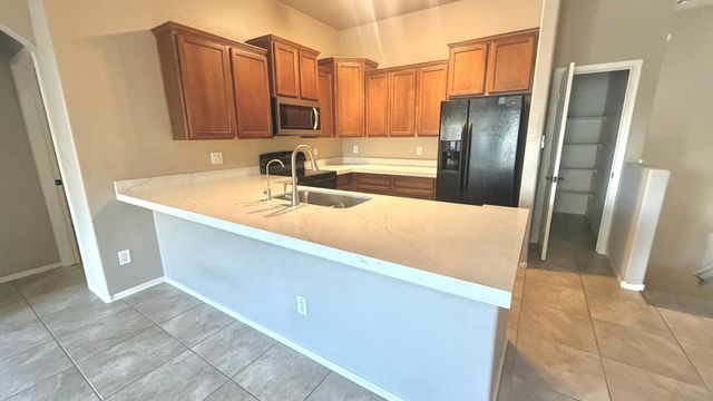 2725 E MINE CREEK Road 2172, Phoenix, AZ 85024