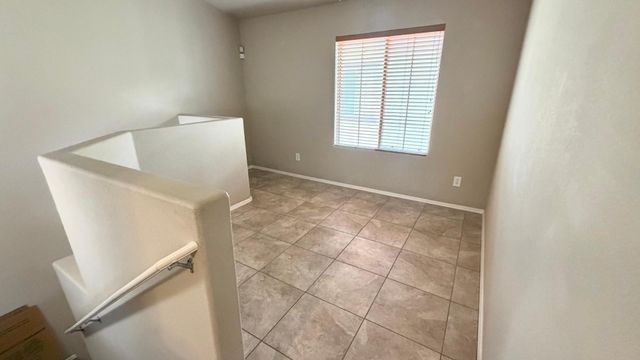 2725 E MINE CREEK Road 2172, Phoenix, AZ 85024