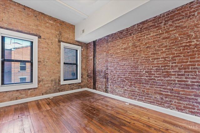 1302 Main Street, Cincinnati, OH 45202