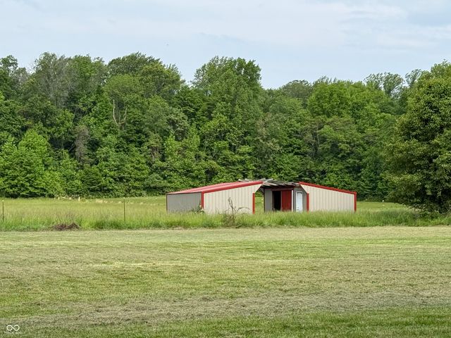 12561 N County Road 300 E, Brazil, IN 47834
