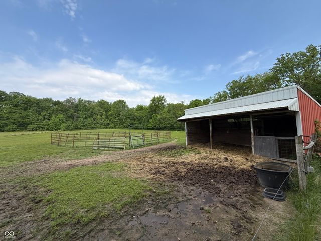 12561 N County Road 300 E, Brazil, IN 47834
