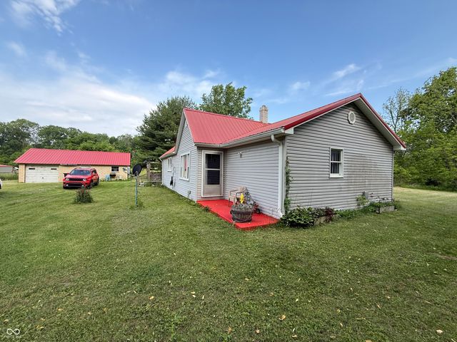 12561 N County Road 300 E, Brazil, IN 47834