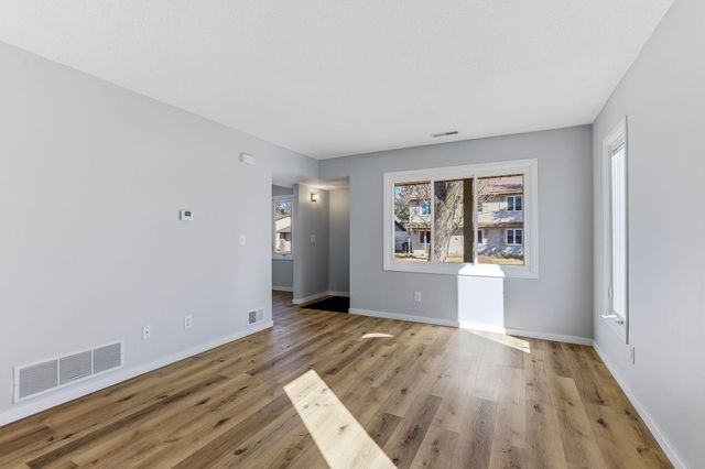 4691 Horten Point, Eagan, MN 55122