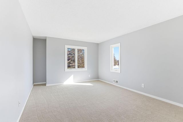 4691 Horten Point, Eagan, MN 55122