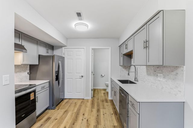 4691 Horten Point, Eagan, MN 55122