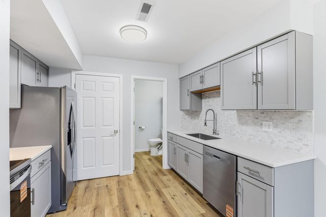 4691 Horten Point, Eagan, MN 55122