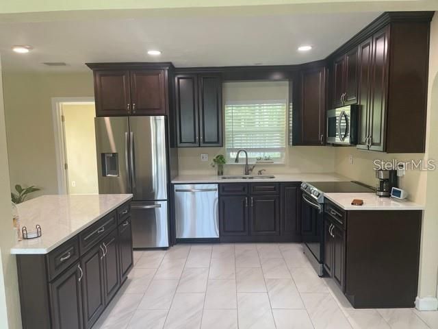 3040 GLEN OAK AVENUE N, Clearwater, FL 33759