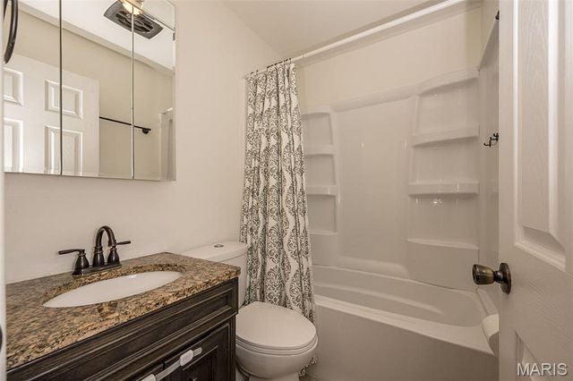 12030 Bennington Place, Maryland Heights, MO 63043