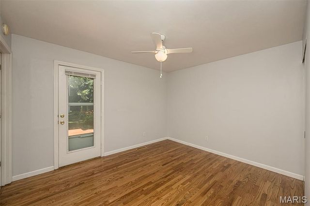 12030 Bennington Place, Maryland Heights, MO 63043