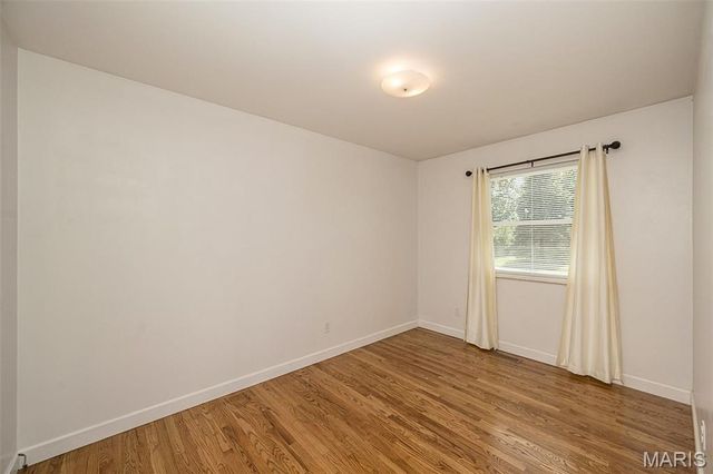 12030 Bennington Place, Maryland Heights, MO 63043