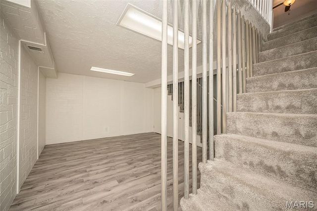 12030 Bennington Place, Maryland Heights, MO 63043
